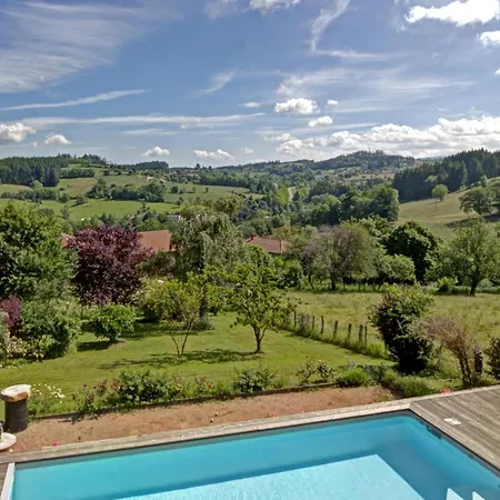 Avec Piscine, Et Jeux Exterieurs Dans Le Beaujolais - Fr-1-496-247 Holiday home Belmont-de-la-Loire