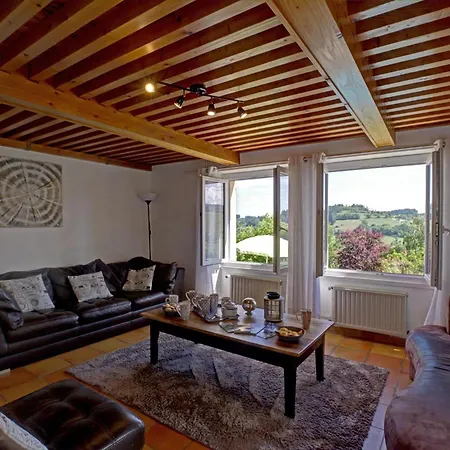 Avec Piscine, Et Jeux Exterieurs Dans Le Beaujolais - Fr-1-496-247 Holiday home *