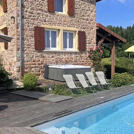 Maison De Spacieuse Avec Jardin Et Animaux Admis - Fr-1-496-247 *