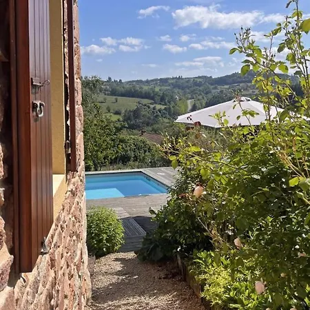 Maison De Spacieuse Avec Jardin Et Animaux Admis - Fr-1-496-247 *